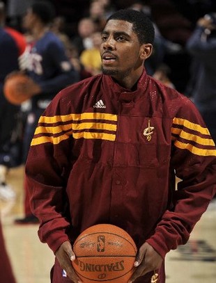 瑞天空：米兰已与阿利松团队展开接触，利物浦明夏愿放他离队（米兰已与阿利松团队洽谈，利物浦愿在明夏放行）