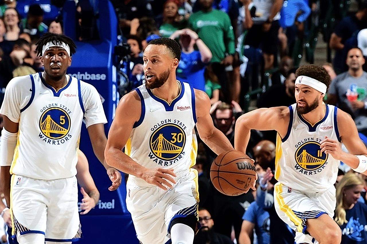 斯基拉：阿森纳正在关注铃木彩艳，有意在下个赛季引进他（斯基拉：阿森纳盯上铃木彩艳，考虑在下赛季引进）