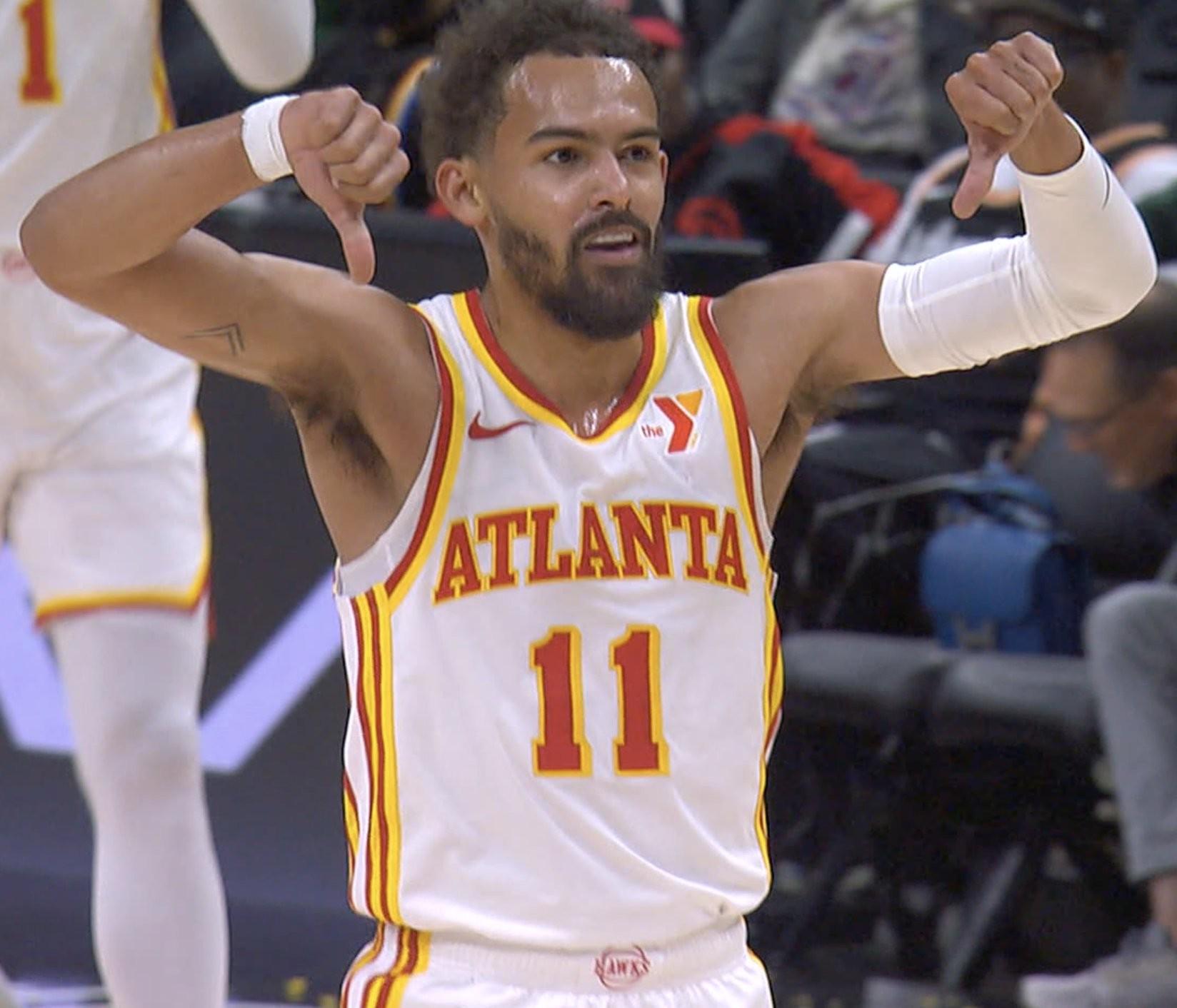 超越老穆勒！凯恩成为德甲历史上最快达成十次帽子戏法的球员（凯恩超越盖德·穆勒，创德甲最快达成10次帽子戏法纪录）