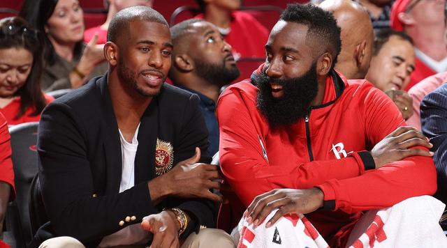 利物浦vs毕尔巴鄂竞技：萨拉赫、维尔茨首发，索博斯洛伊出战（利物浦战毕尔巴鄂竞技：萨拉赫、维尔茨先发，索博斯洛伊亮相）